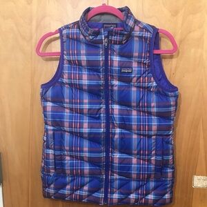 Patagonia girls blue plaid puff vest sz L/ 12